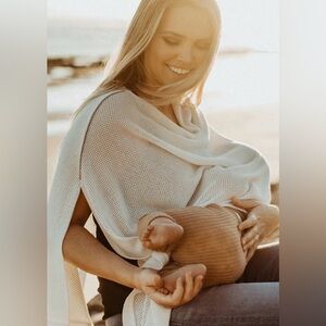 We Are Anna Cocoon Nursing Cover - Ivory